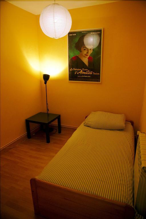 Apartamentos Saltarel-Lo バサルー エクステリア 写真
